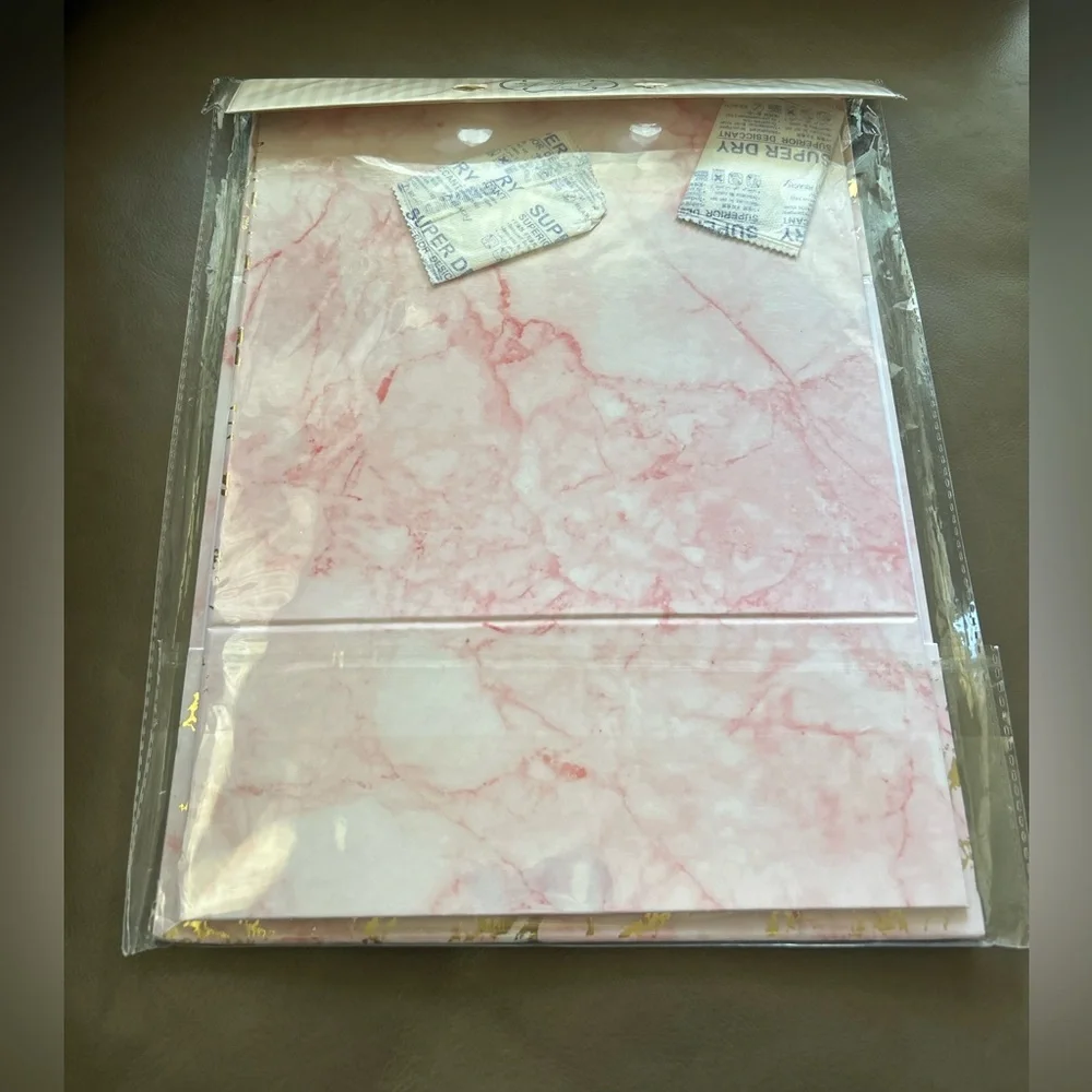 Icing Pink and Gold Gift 🎁 Box